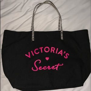 VICTORIA’S SECRET TOTE BAG